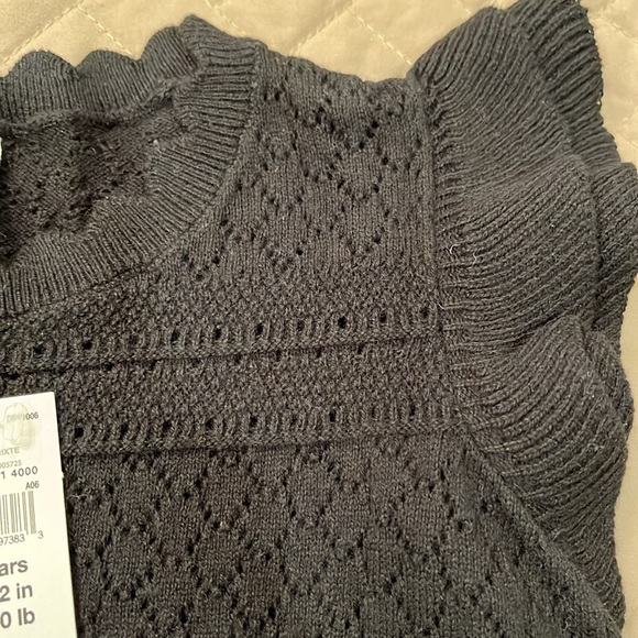 babyGap Black Crochet Sweater Dress/NWT/4 years - Picture 8 of 10
